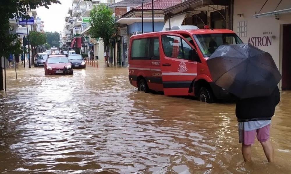 ΥΠΕΣ: 37 εκατ. ευρώ στους Δήμους που επλήγησαν από την κακοκαιρία